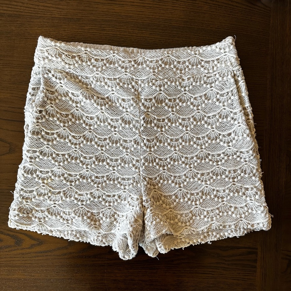 Cream Lace Express High Waisted Shorts